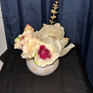 Gold flower arrangement